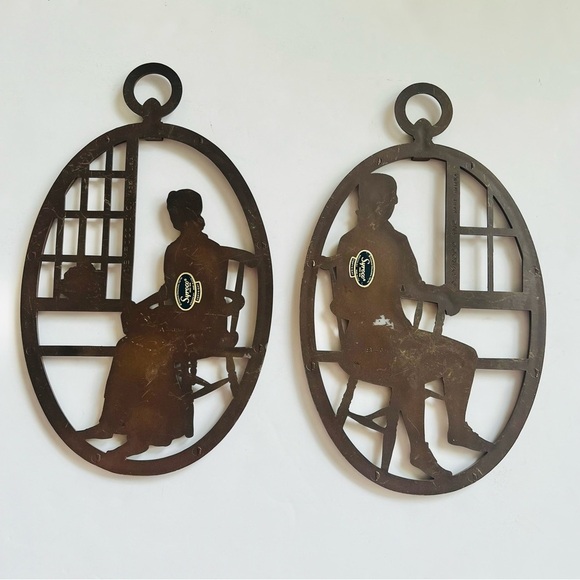 Syroco Wall Hanging Art Plaques Mid Century MCM Pilgrims John and Priscilla - Picture 4 of 6